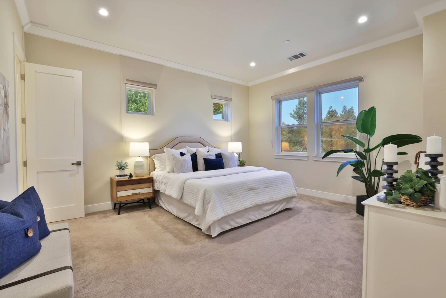 Detail Gallery Image 7 of 29 For 102 Hildebrand Dr, Los Gatos,  CA 95032 - 4 Beds | 2/1 Baths