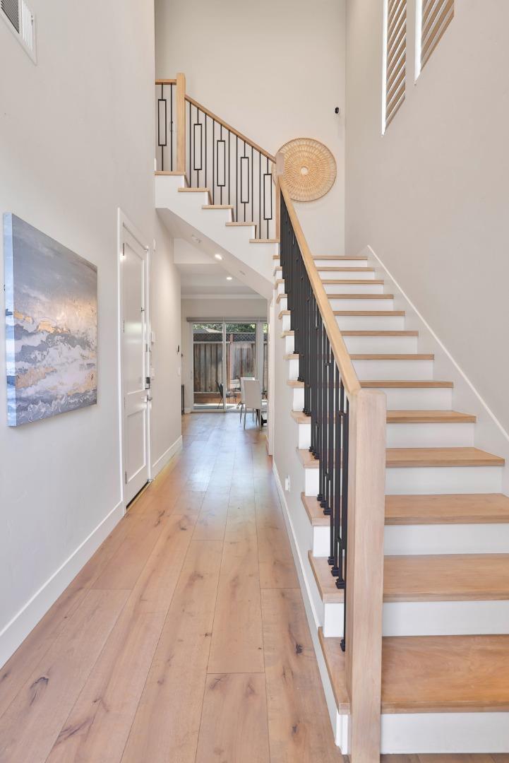 Detail Gallery Image 9 of 29 For 102 Hildebrand Dr, Los Gatos,  CA 95032 - 4 Beds | 2/1 Baths