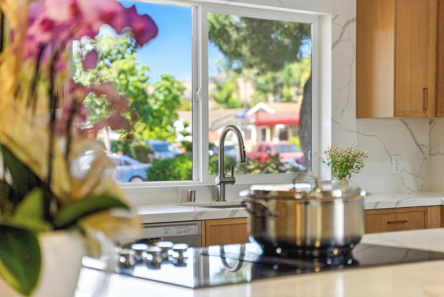 Detail Gallery Image 10 of 39 For 14226 Lucian Ave, San Jose,  CA 95127 - 4 Beds | 2 Baths