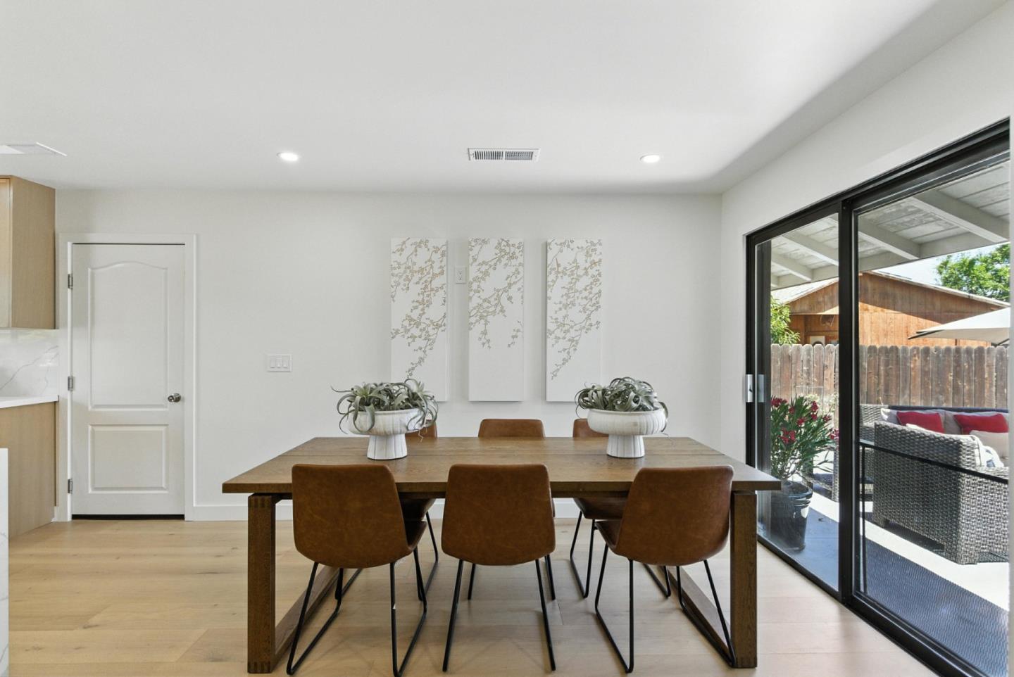 Detail Gallery Image 13 of 39 For 14226 Lucian Ave, San Jose,  CA 95127 - 4 Beds | 2 Baths