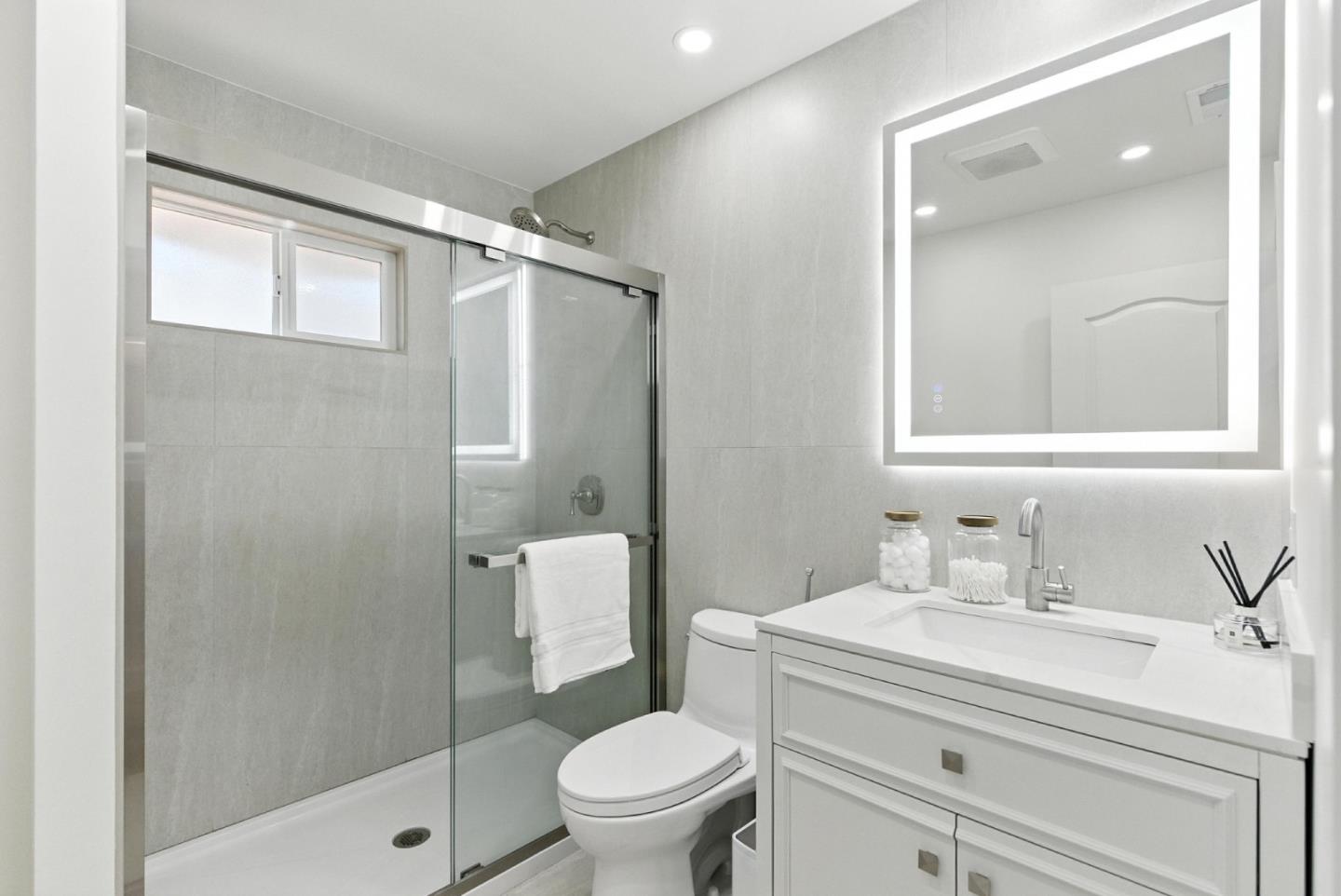 Detail Gallery Image 25 of 39 For 14226 Lucian Ave, San Jose,  CA 95127 - 4 Beds | 2 Baths