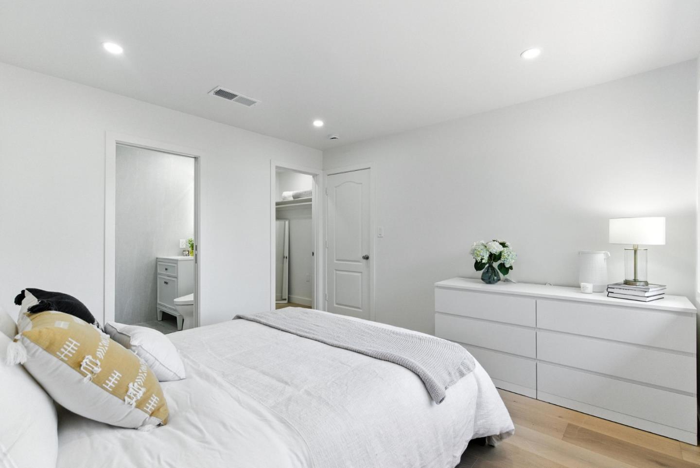 Detail Gallery Image 28 of 39 For 14226 Lucian Ave, San Jose,  CA 95127 - 4 Beds | 2 Baths