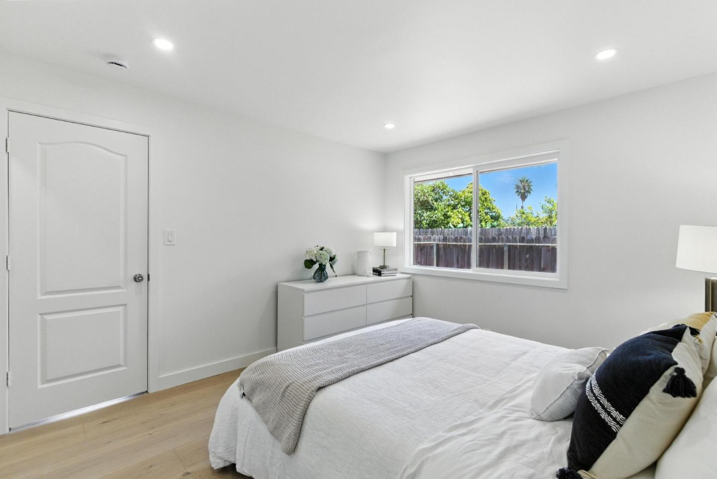 Detail Gallery Image 29 of 39 For 14226 Lucian Ave, San Jose,  CA 95127 - 4 Beds | 2 Baths