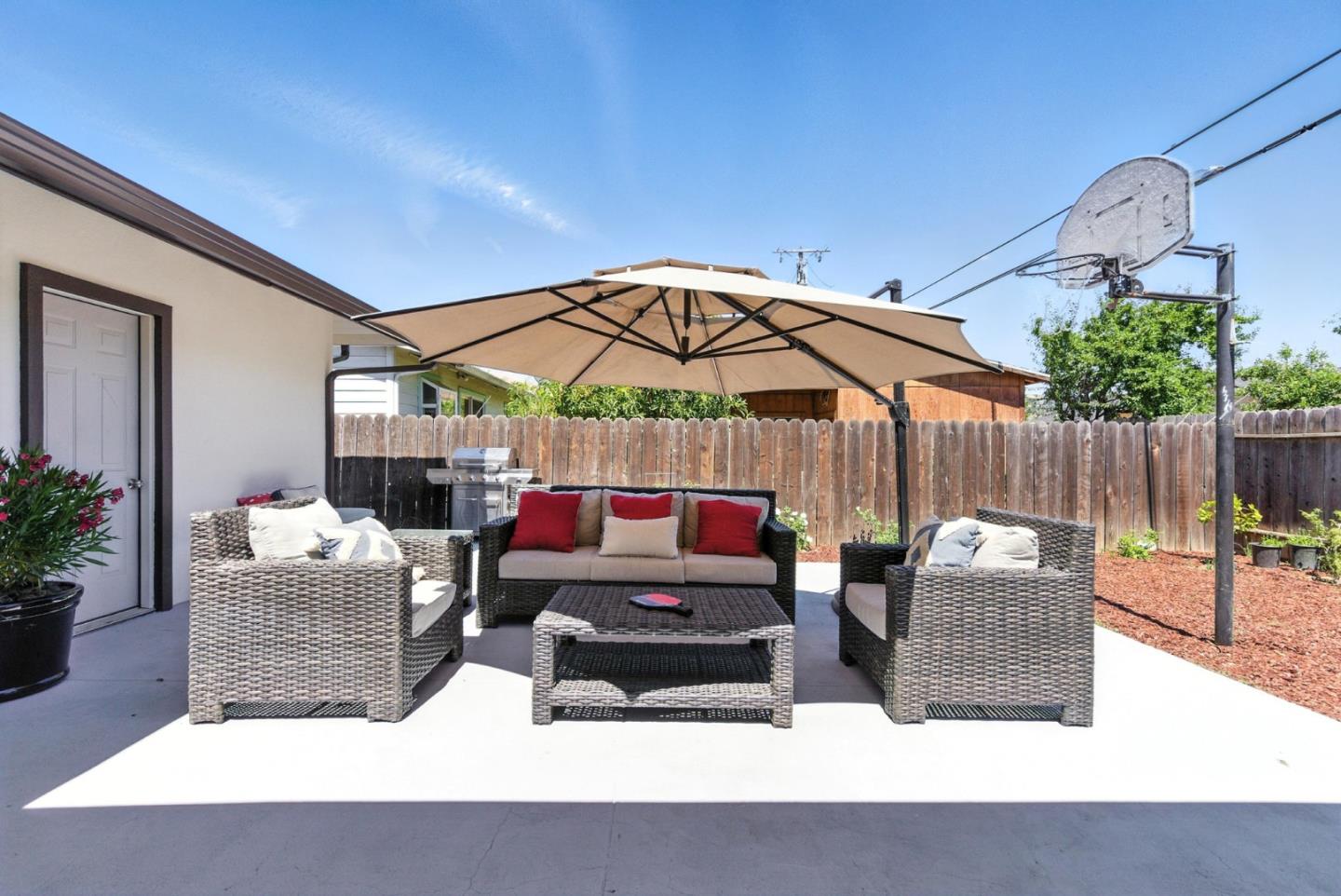 Detail Gallery Image 31 of 39 For 14226 Lucian Ave, San Jose,  CA 95127 - 4 Beds | 2 Baths