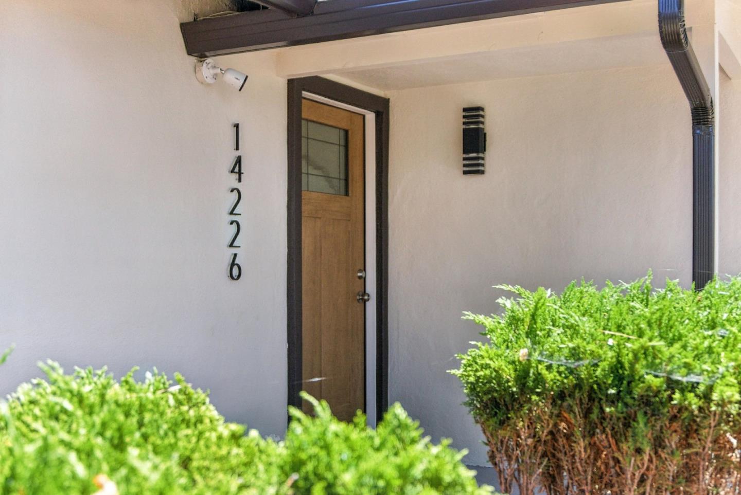 Detail Gallery Image 5 of 39 For 14226 Lucian Ave, San Jose,  CA 95127 - 4 Beds | 2 Baths
