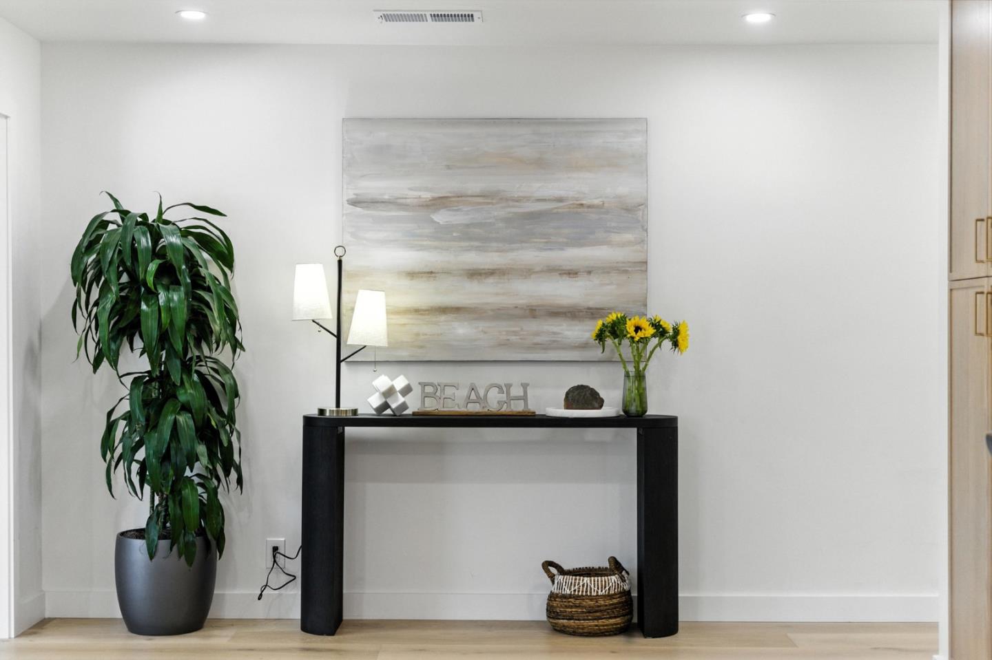 Detail Gallery Image 7 of 39 For 14226 Lucian Ave, San Jose,  CA 95127 - 4 Beds | 2 Baths