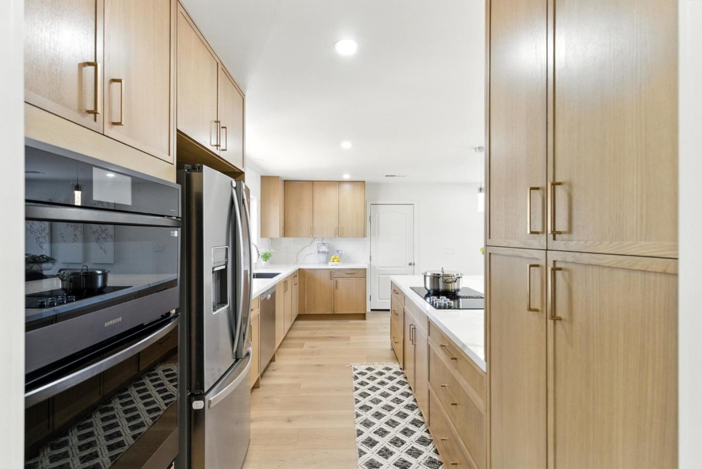 Detail Gallery Image 8 of 39 For 14226 Lucian Ave, San Jose,  CA 95127 - 4 Beds | 2 Baths