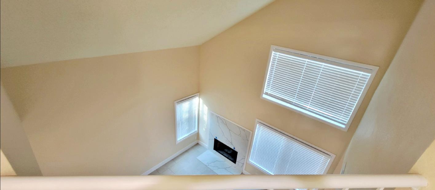 Detail Gallery Image 21 of 26 For 1146 Rosebriar Way, San Jose,  CA 95131 - 4 Beds | 2/1 Baths