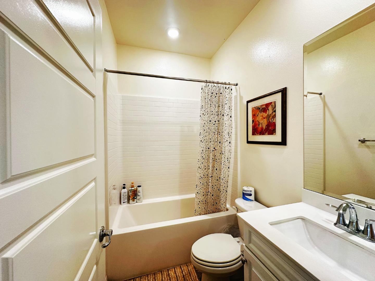 Detail Gallery Image 10 of 12 For 249 Steely, Irvine,  CA 92614 - 3 Beds | 2/1 Baths