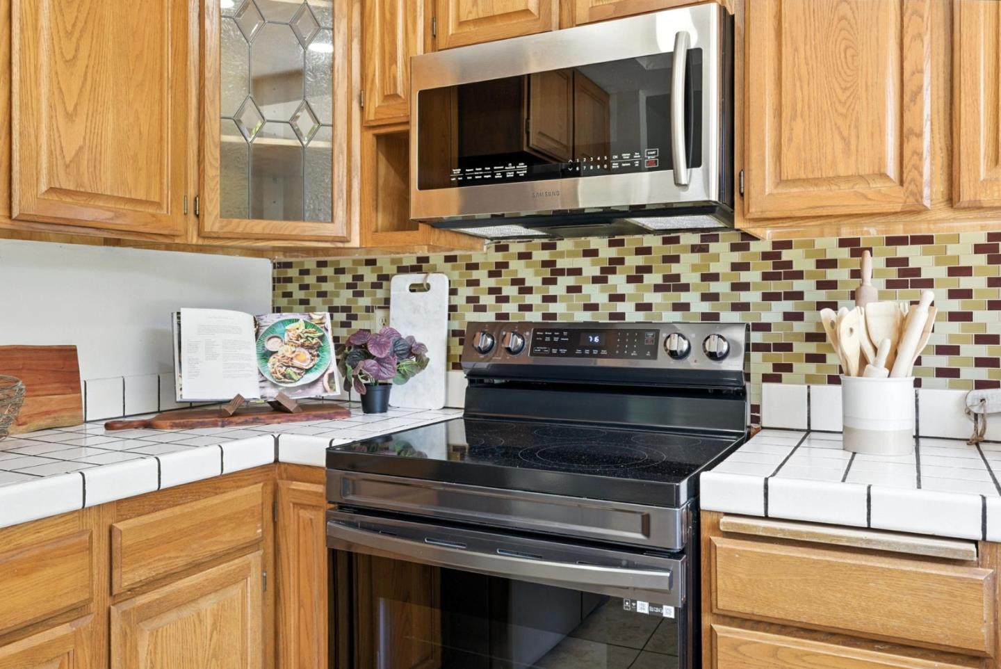 Detail Gallery Image 31 of 71 For 5241 Felicia Ave, Livermore,  CA 94550 - 4 Beds | 2 Baths