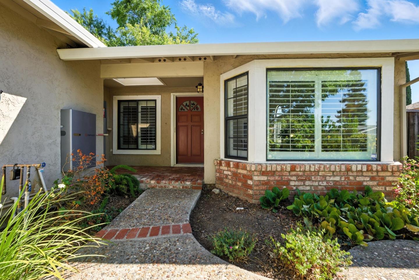Detail Gallery Image 5 of 71 For 5241 Felicia Ave, Livermore,  CA 94550 - 4 Beds | 2 Baths