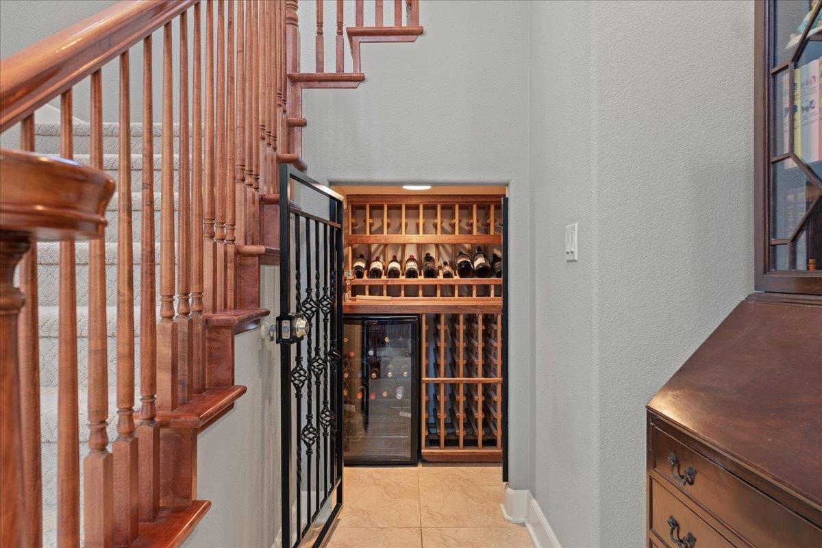 Detail Gallery Image 14 of 53 For 2316 Club Dr, Gilroy,  CA 95020 - 5 Beds | 3/1 Baths