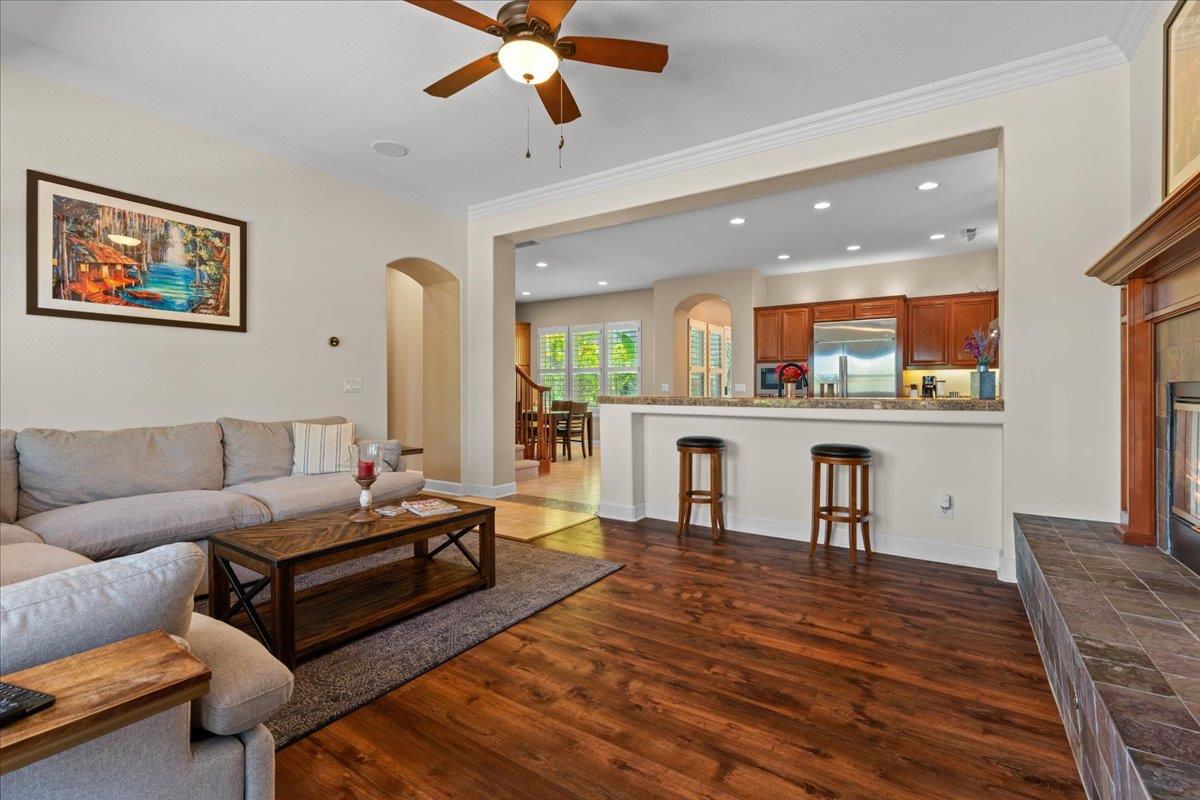 Detail Gallery Image 24 of 53 For 2316 Club Dr, Gilroy,  CA 95020 - 5 Beds | 3/1 Baths