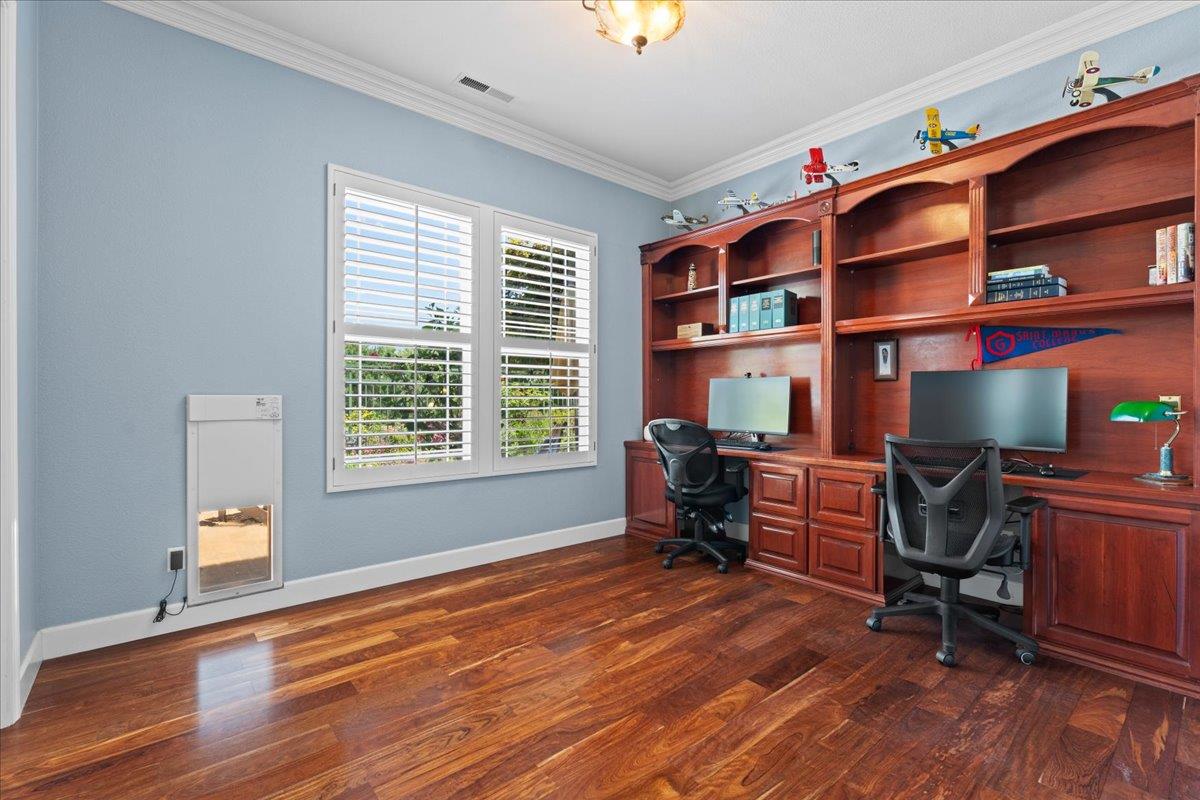 Detail Gallery Image 25 of 53 For 2316 Club Dr, Gilroy,  CA 95020 - 5 Beds | 3/1 Baths