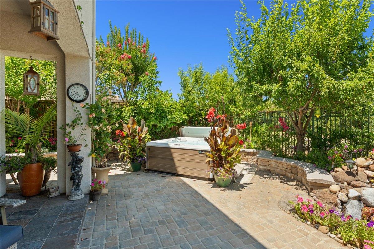 Detail Gallery Image 39 of 53 For 2316 Club Dr, Gilroy,  CA 95020 - 5 Beds | 3/1 Baths