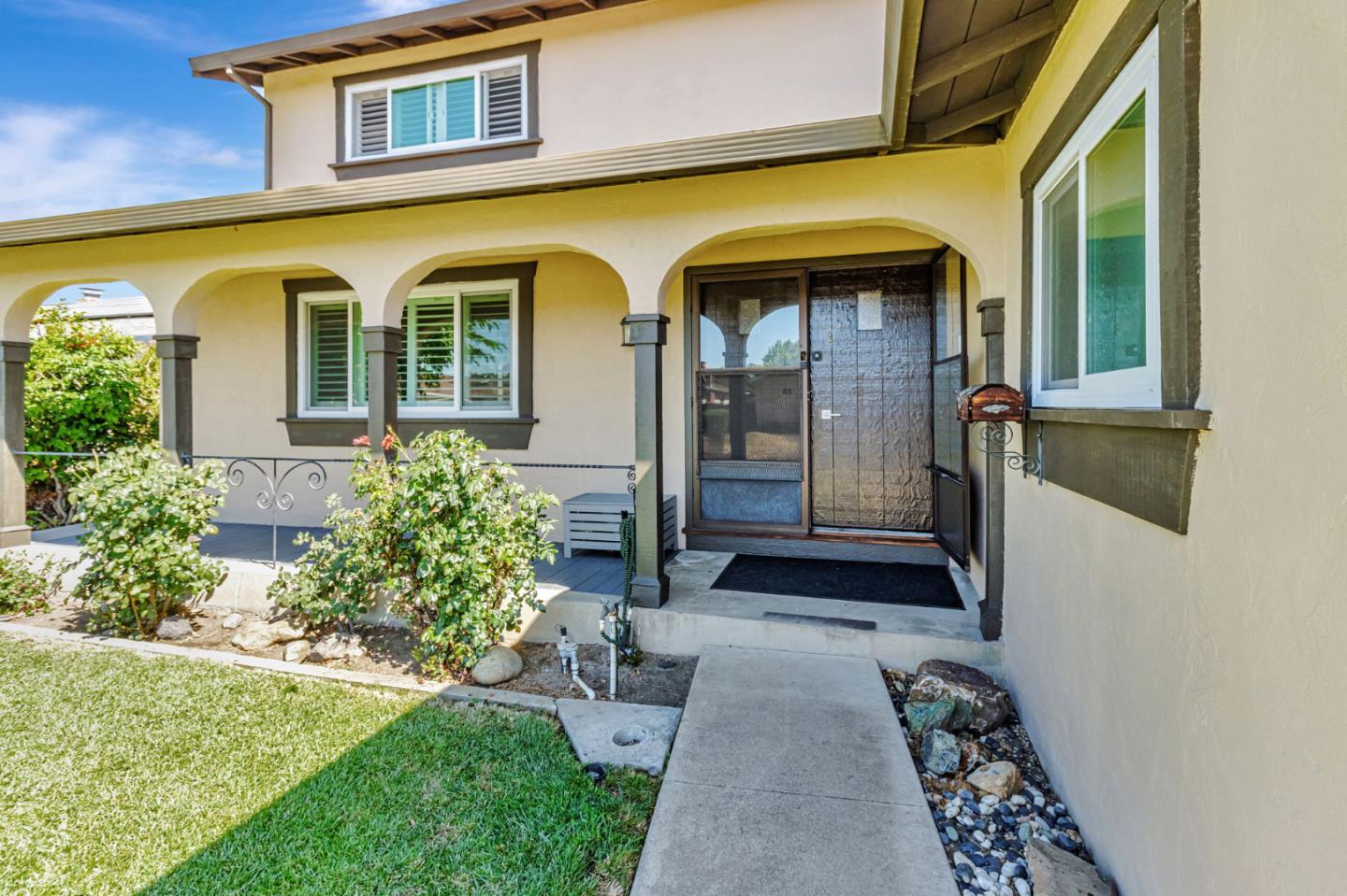 Detail Gallery Image 2 of 28 For 1707 Rocky Mountain Ave, Milpitas,  CA 95035 - 4 Beds | 3 Baths