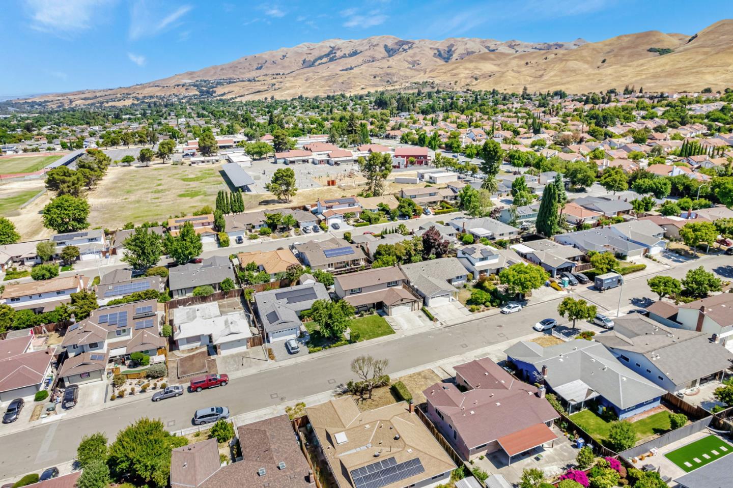 Detail Gallery Image 27 of 28 For 1707 Rocky Mountain Ave, Milpitas,  CA 95035 - 4 Beds | 3 Baths