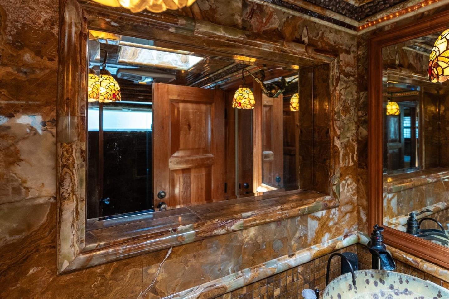 Detail Gallery Image 21 of 25 For 111 Lawn Way, Capitola,  CA 95010 - 2 Beds | 2 Baths