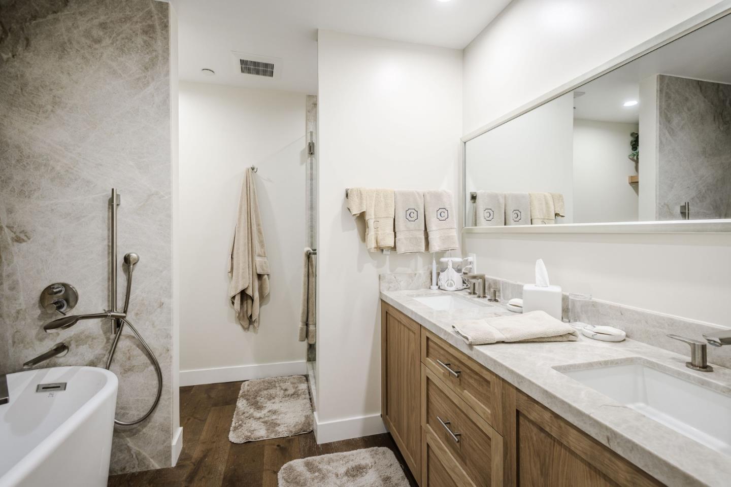 Detail Gallery Image 12 of 21 For 20 W 3rd Ave #202,  San Mateo,  CA 94402 - 2 Beds | 2/1 Baths