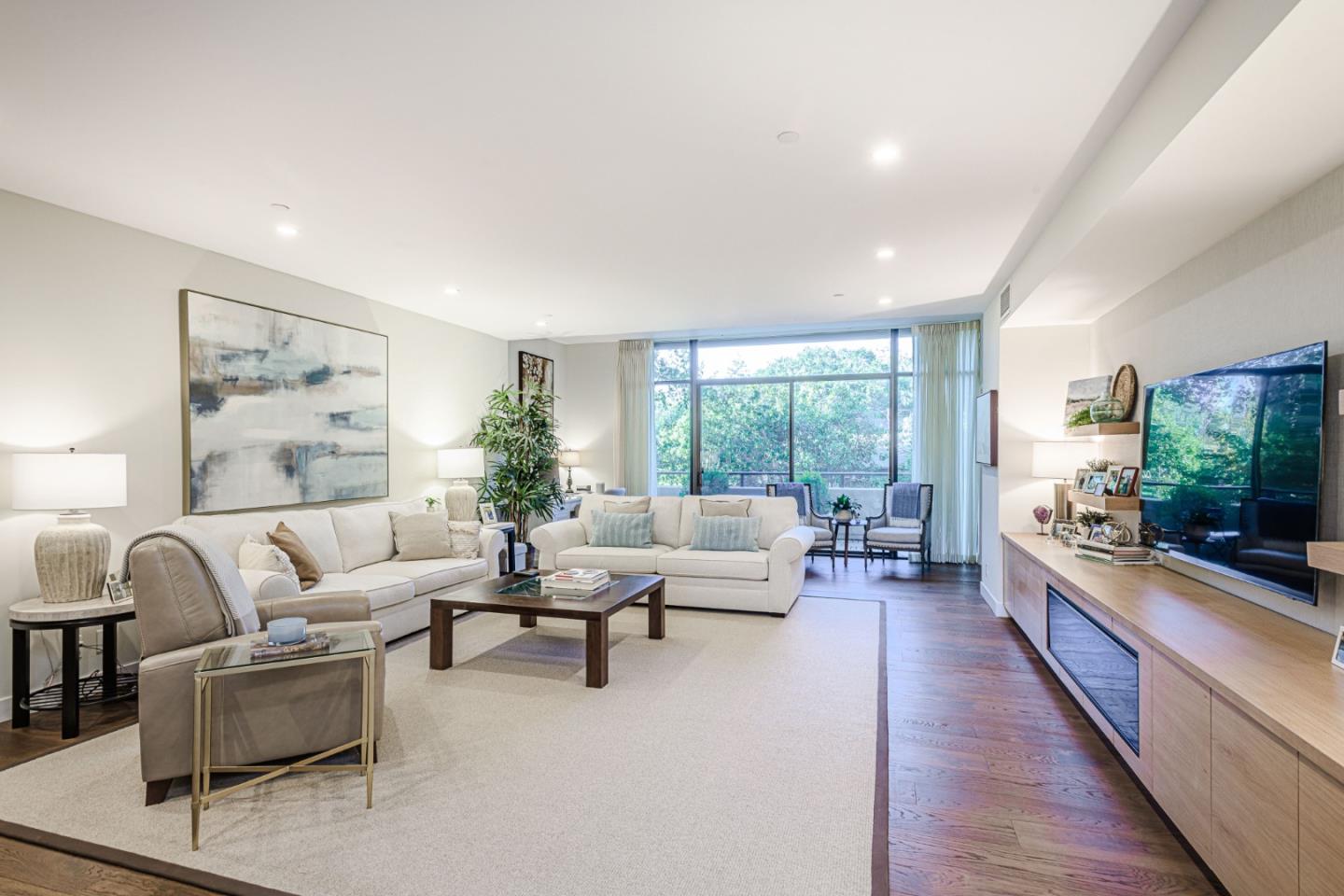 Detail Gallery Image 2 of 21 For 20 W 3rd Ave #202,  San Mateo,  CA 94402 - 2 Beds | 2/1 Baths