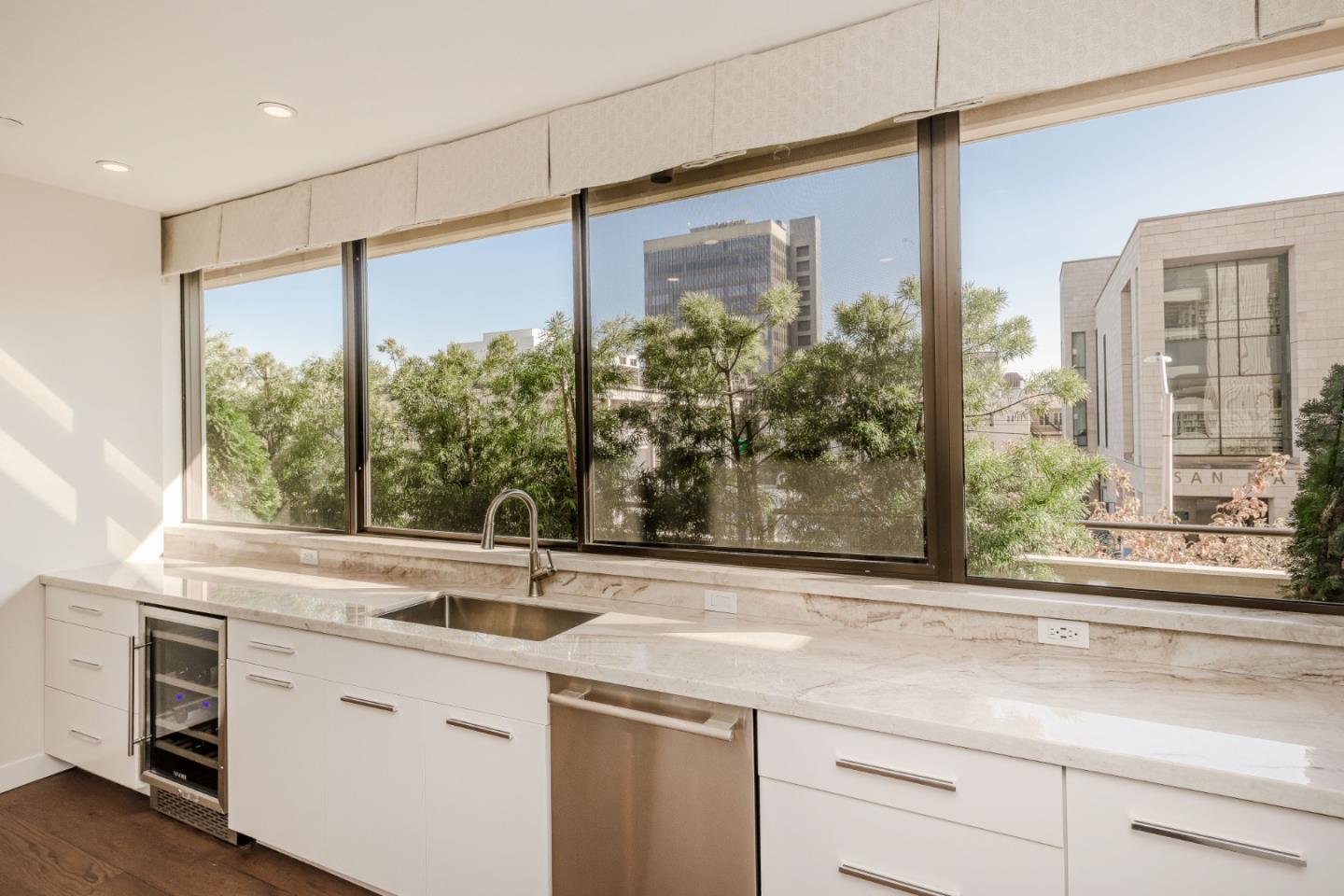 Detail Gallery Image 9 of 21 For 20 W 3rd Ave #202,  San Mateo,  CA 94402 - 2 Beds | 2/1 Baths
