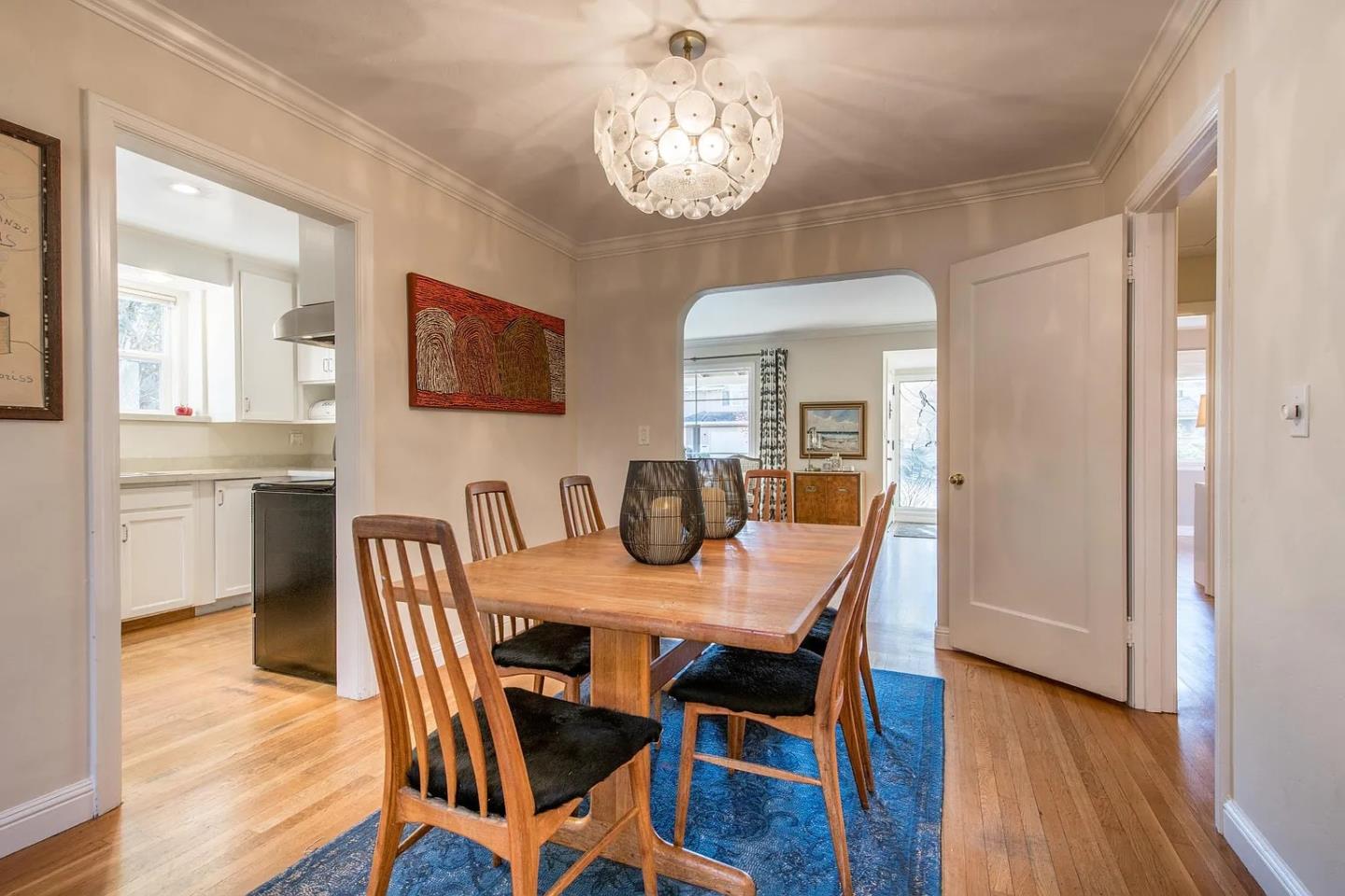 Detail Gallery Image 11 of 14 For 308 Princeton Rd, Menlo Park,  CA 94025 - 4 Beds | 2 Baths