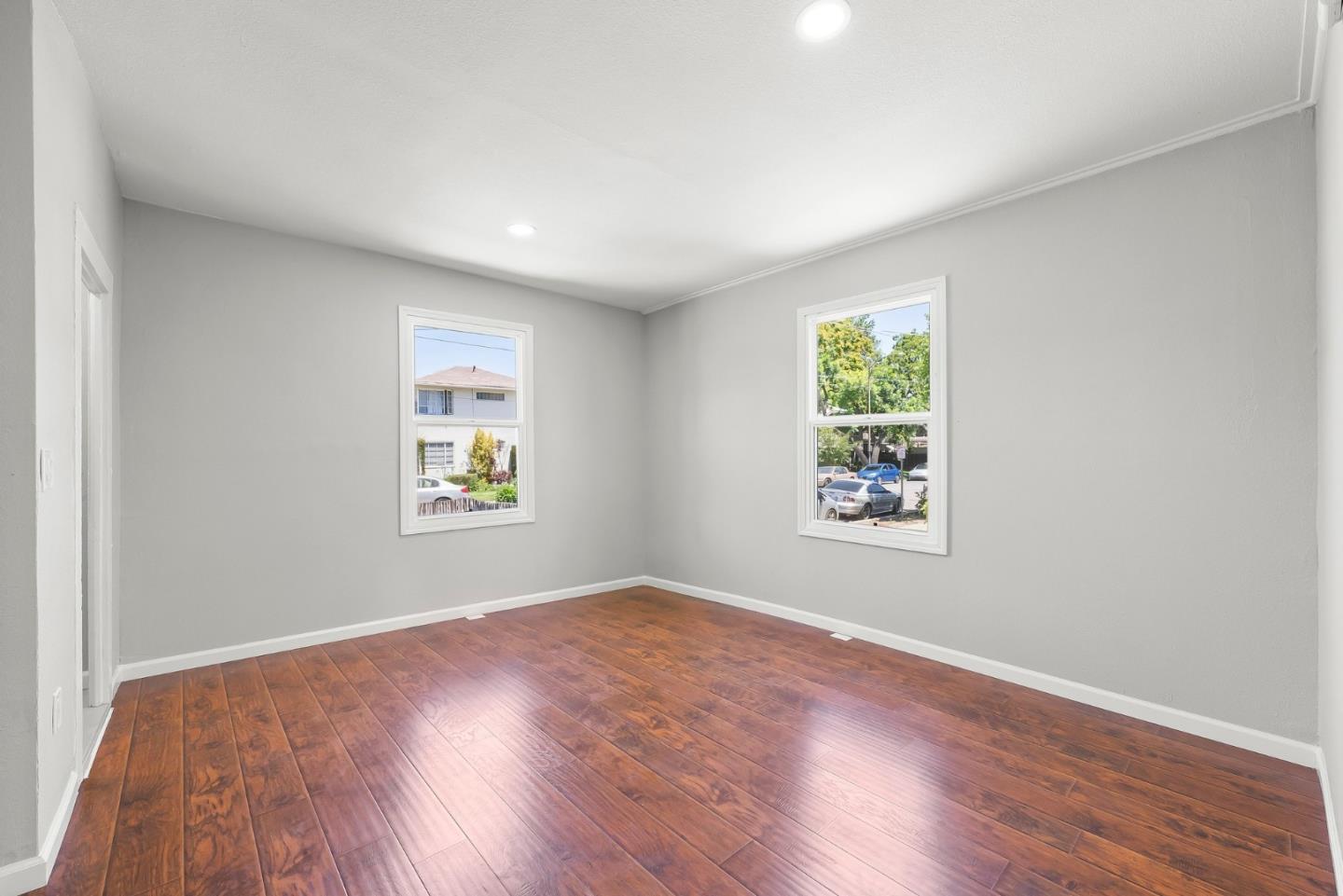 Detail Gallery Image 22 of 43 For 850 Calhoun St, San Jose,  CA 95116 - – Beds | – Baths
