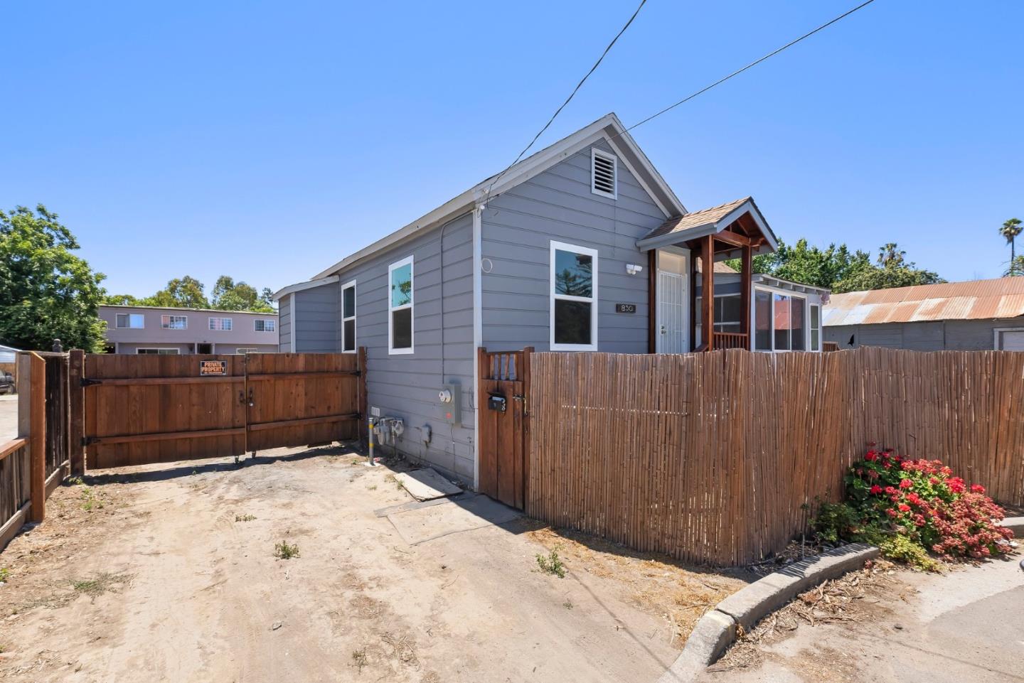 Detail Gallery Image 34 of 43 For 850 Calhoun St, San Jose,  CA 95116 - – Beds | – Baths