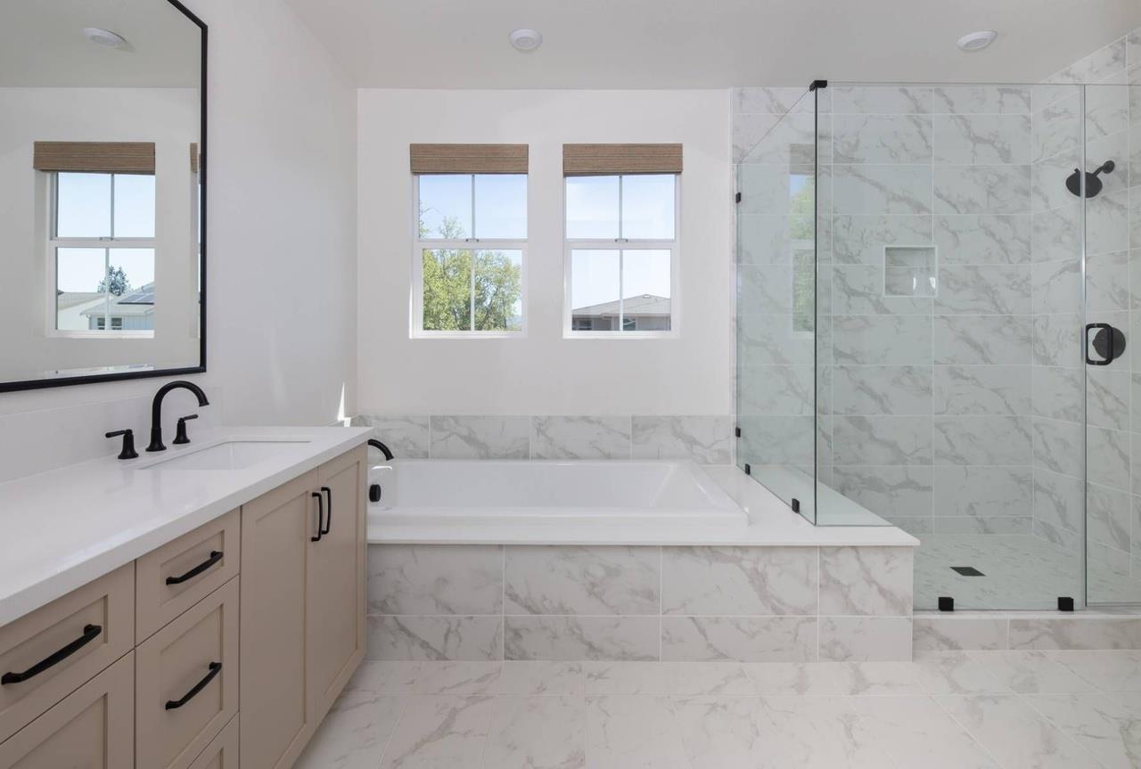 Detail Gallery Image 6 of 9 For 7368 Ailes Ct #HOMESITE 9,  Gilroy,  CA 95020 - 5 Beds | 4/1 Baths
