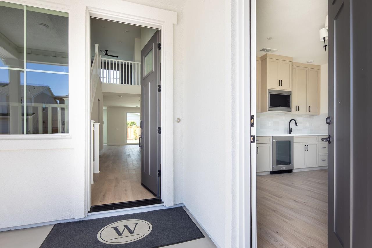 Detail Gallery Image 8 of 9 For 7368 Ailes Ct #HOMESITE 9,  Gilroy,  CA 95020 - 5 Beds | 4/1 Baths