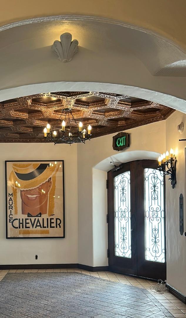 Detail Gallery Image 2 of 9 For 1302 N Sweetzer Ave #602,  West Hollywood,  CA 90069 - 3 Beds | 3/1 Baths