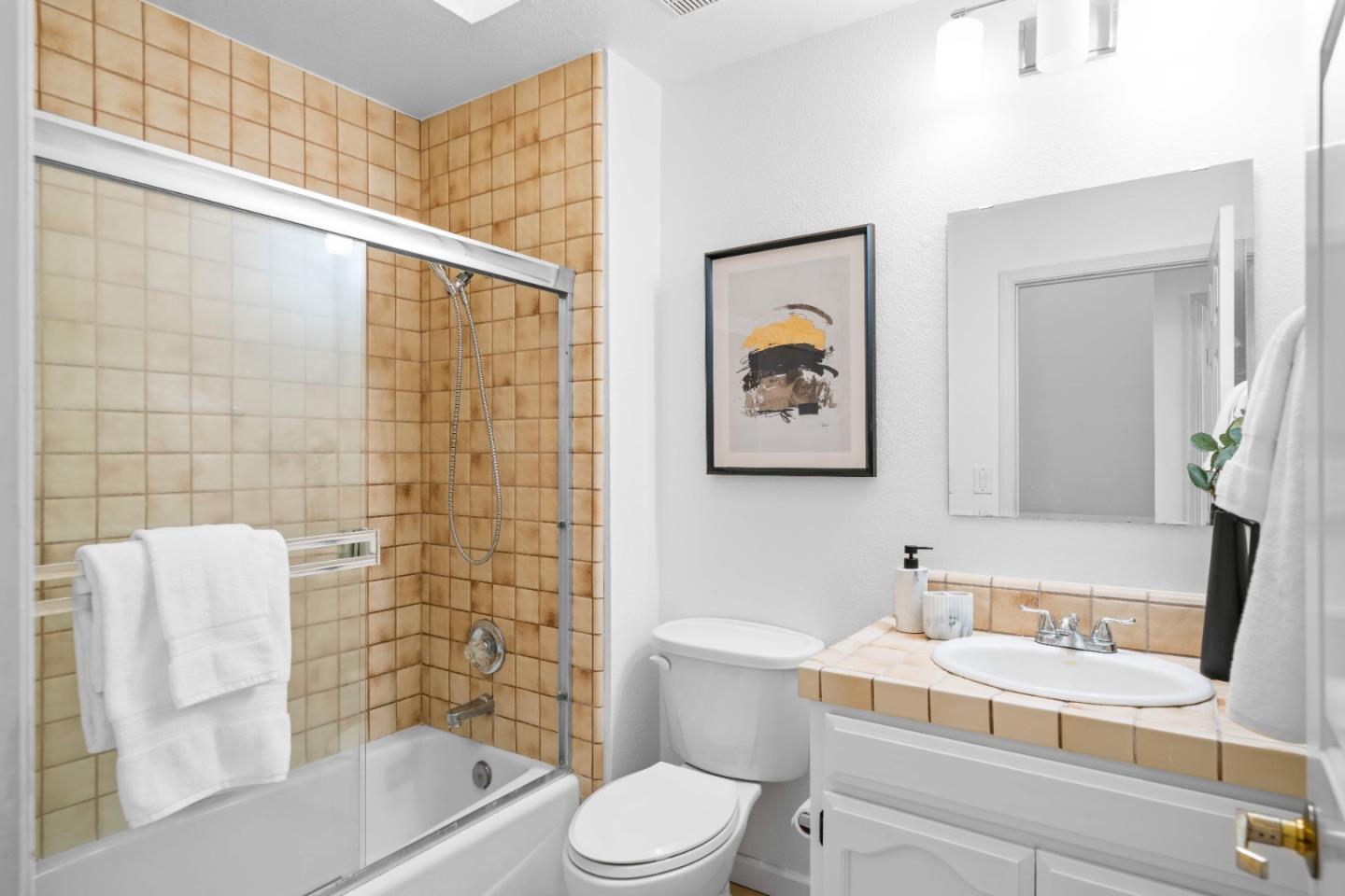 Detail Gallery Image 30 of 43 For 14589 Oak St, Saratoga,  CA 95070 - 3 Beds | 2/1 Baths