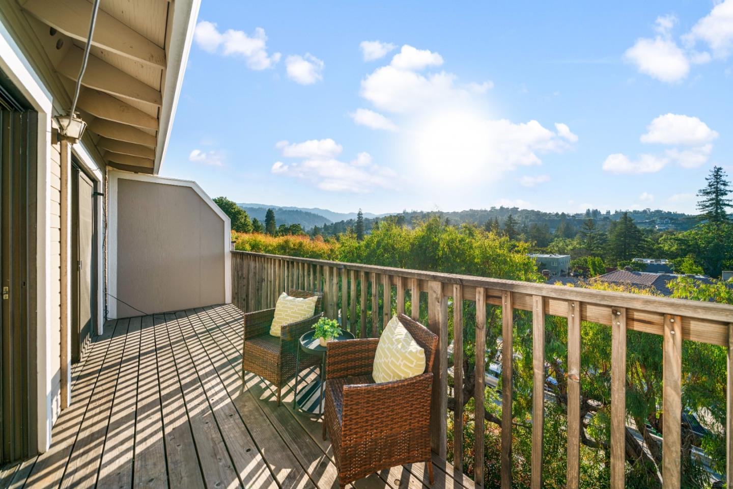 Detail Gallery Image 31 of 43 For 14589 Oak St, Saratoga,  CA 95070 - 3 Beds | 2/1 Baths