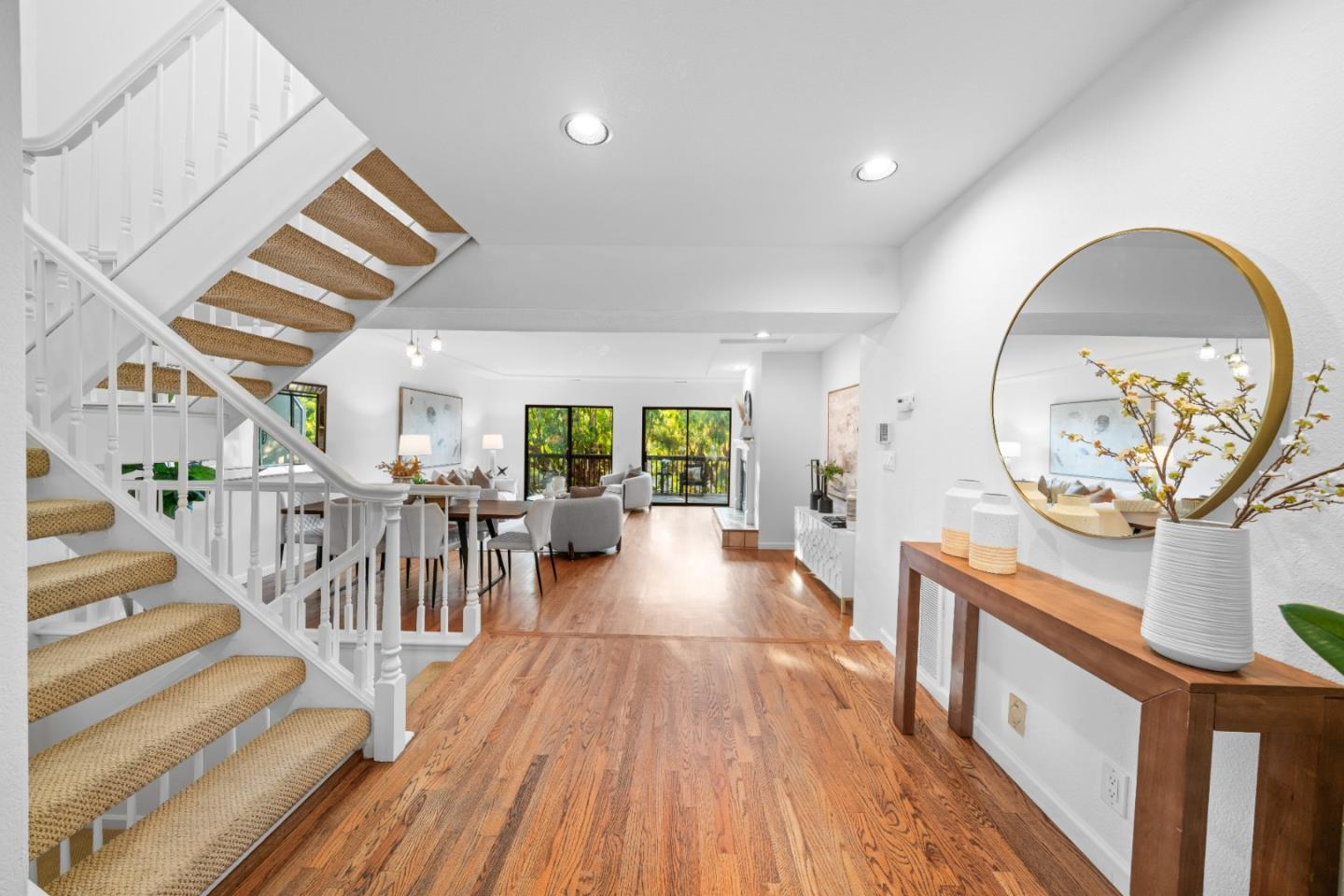 Detail Gallery Image 9 of 43 For 14589 Oak St, Saratoga,  CA 95070 - 3 Beds | 2/1 Baths