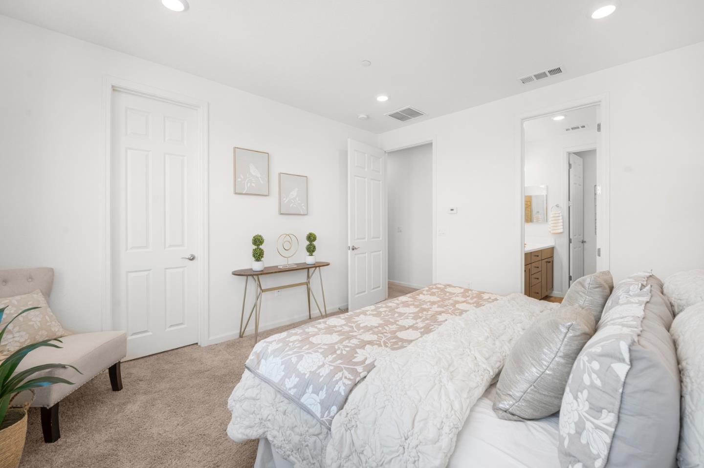 Detail Gallery Image 25 of 34 For 1387 Ores Way, Gilroy,  CA 95020 - 3 Beds | 2/2 Baths