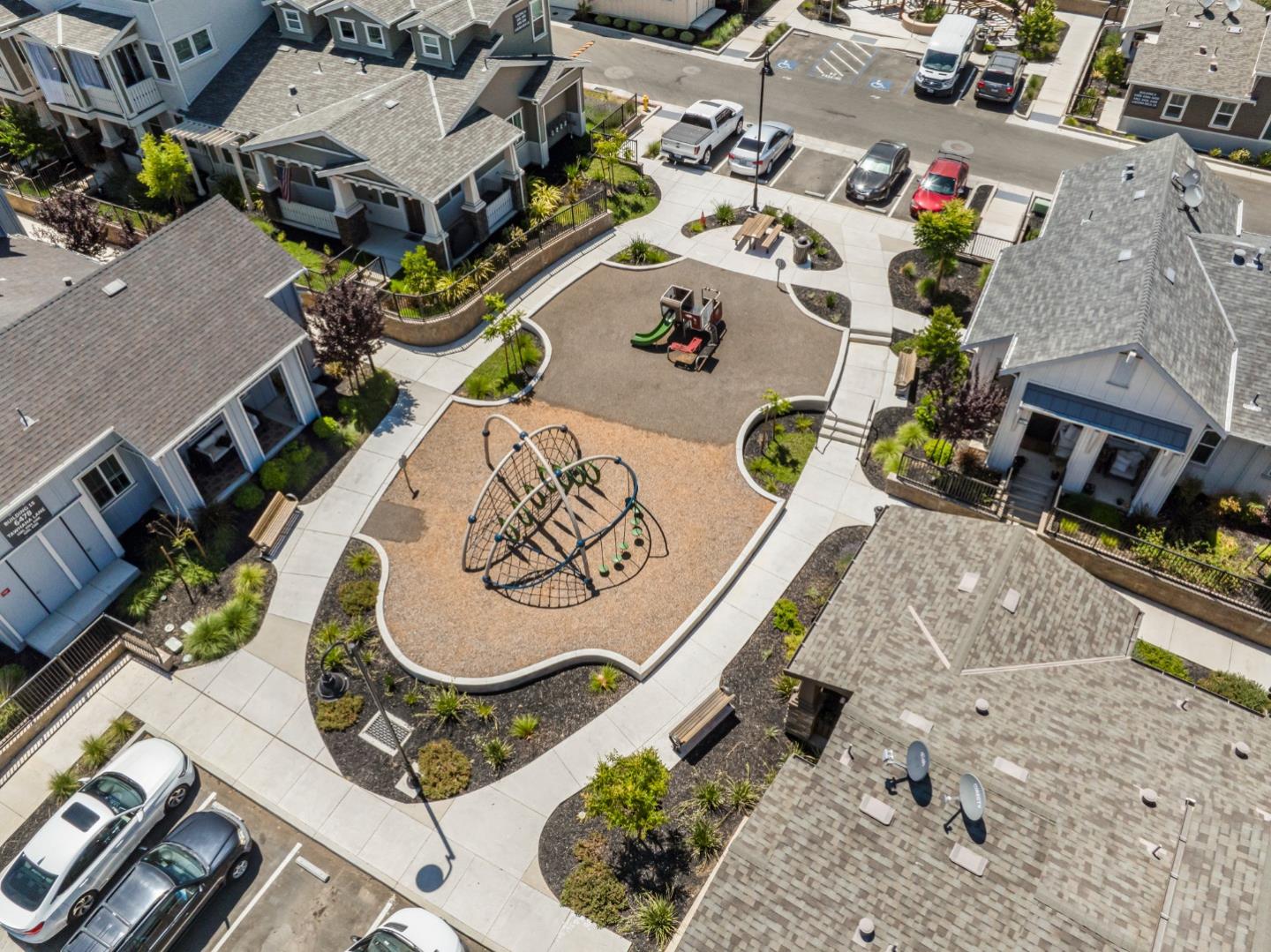 Detail Gallery Image 28 of 34 For 1387 Ores Way, Gilroy,  CA 95020 - 3 Beds | 2/2 Baths