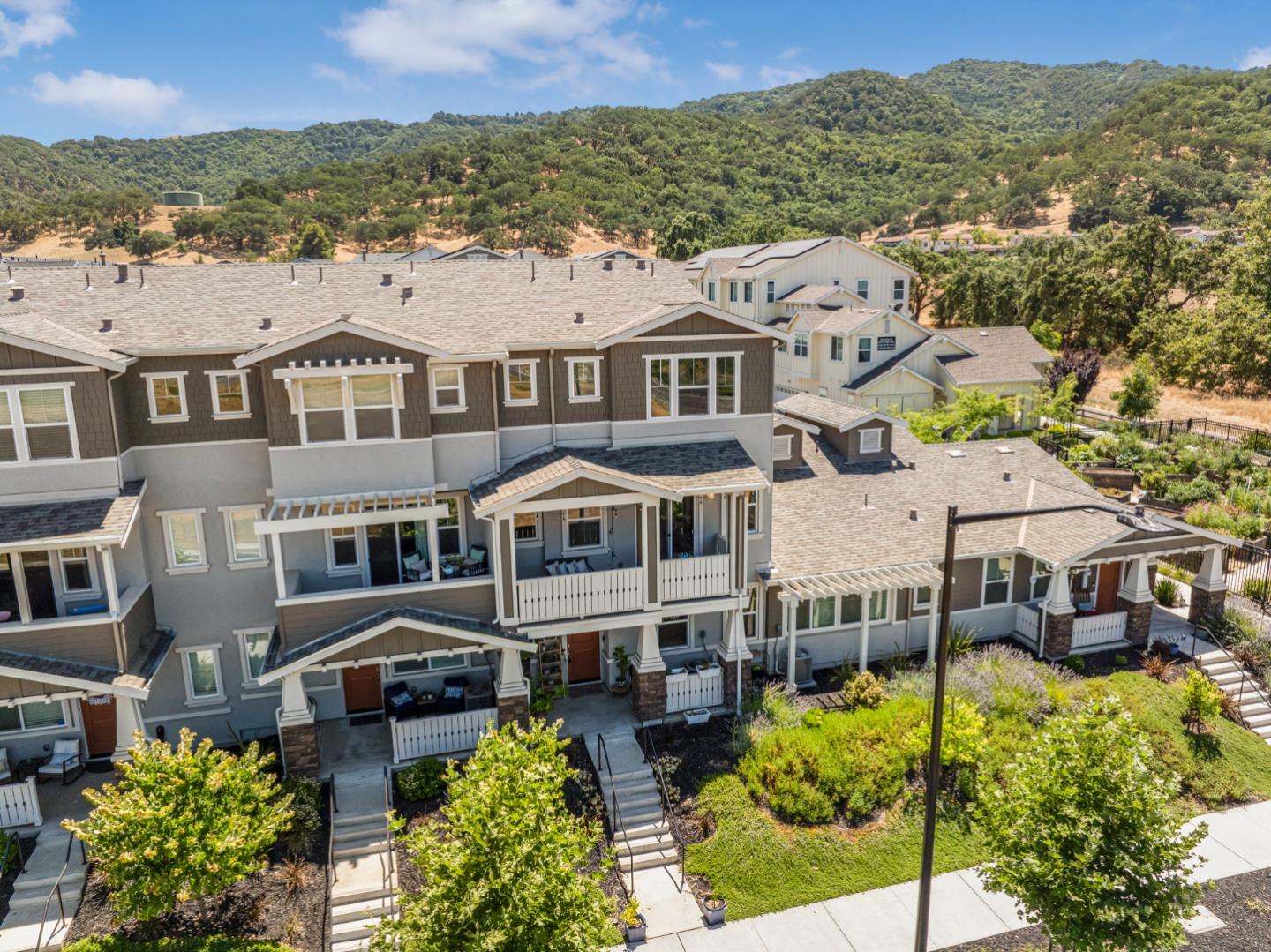 Detail Gallery Image 29 of 34 For 1387 Ores Way, Gilroy,  CA 95020 - 3 Beds | 2/2 Baths