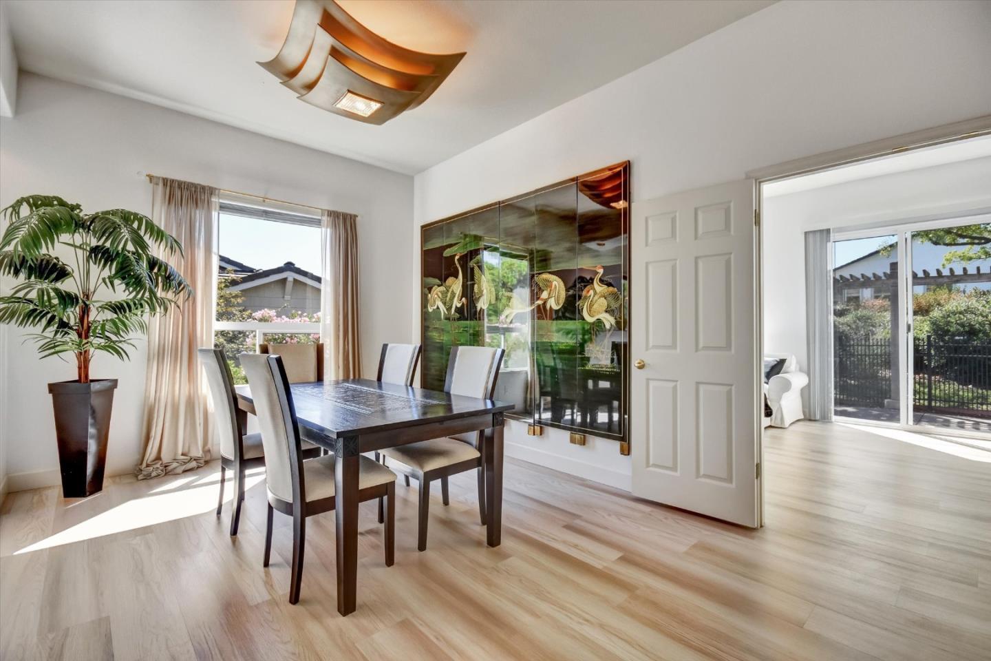 Detail Gallery Image 11 of 41 For 8756 Mccarty Ranch Dr, San Jose,  CA 95135 - 2 Beds | 2/1 Baths