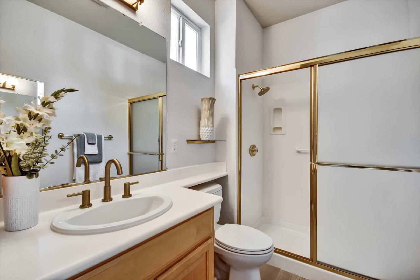 Detail Gallery Image 9 of 41 For 8756 Mccarty Ranch Dr, San Jose,  CA 95135 - 2 Beds | 2/1 Baths