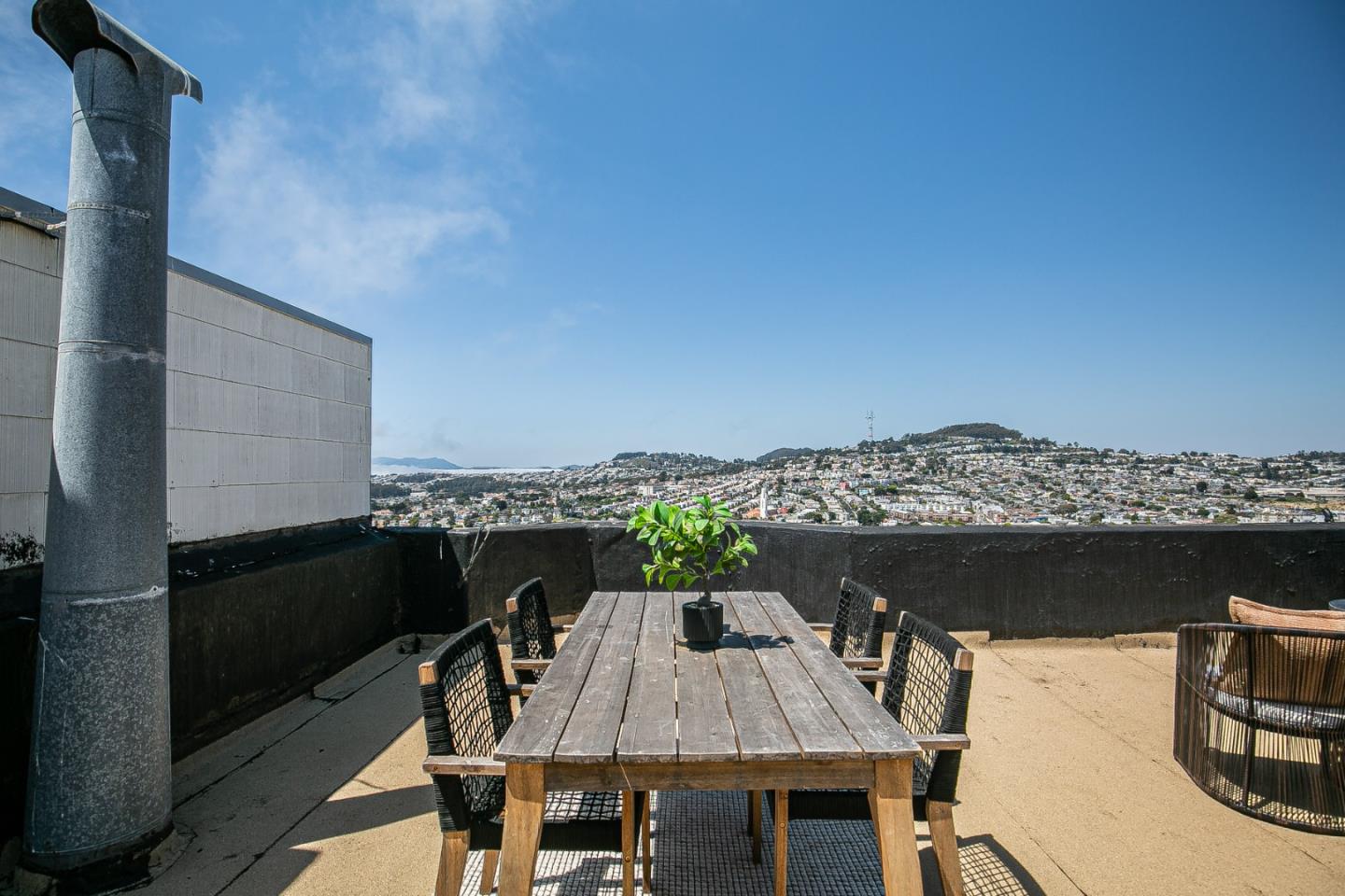 Detail Gallery Image 51 of 92 For 224 Shields St, San Francisco,  CA 94132 - 2 Beds | 4 Baths