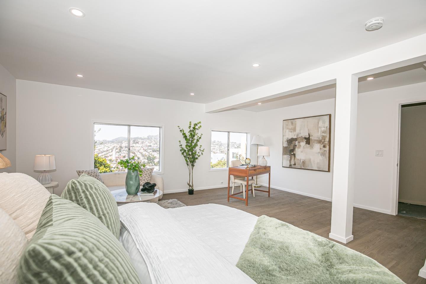Detail Gallery Image 67 of 92 For 224 Shields St, San Francisco,  CA 94132 - 2 Beds | 4 Baths