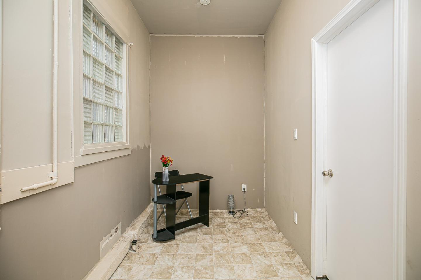 Detail Gallery Image 71 of 92 For 224 Shields St, San Francisco,  CA 94132 - 2 Beds | 4 Baths