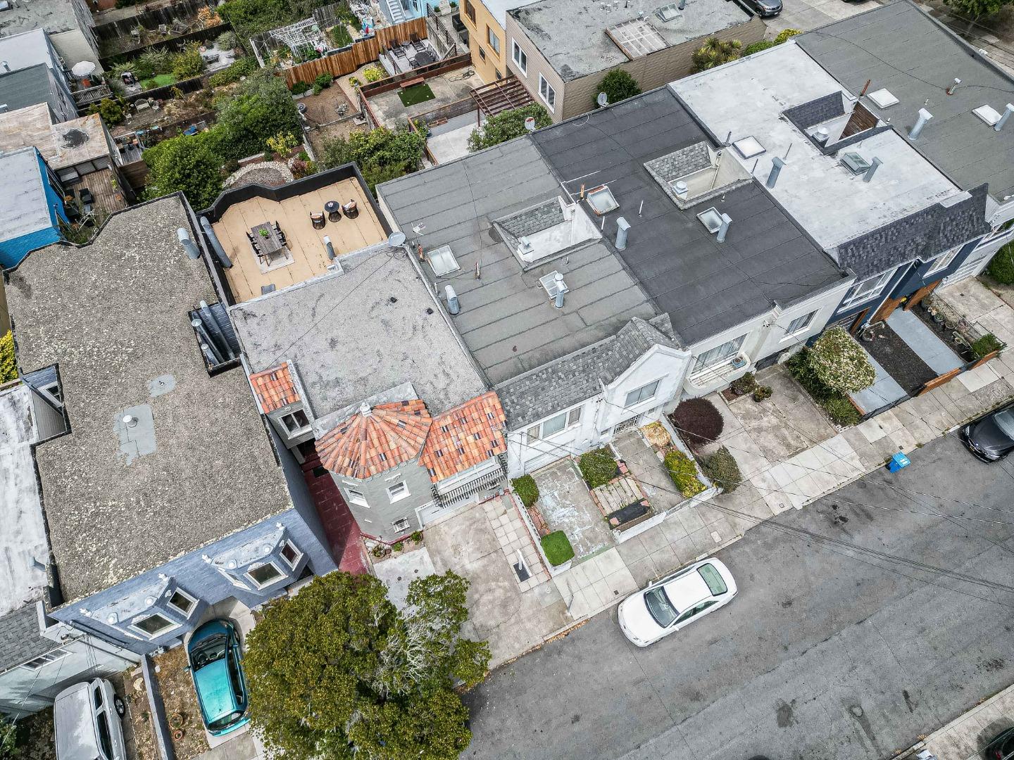 Detail Gallery Image 82 of 92 For 224 Shields St, San Francisco,  CA 94132 - 2 Beds | 4 Baths