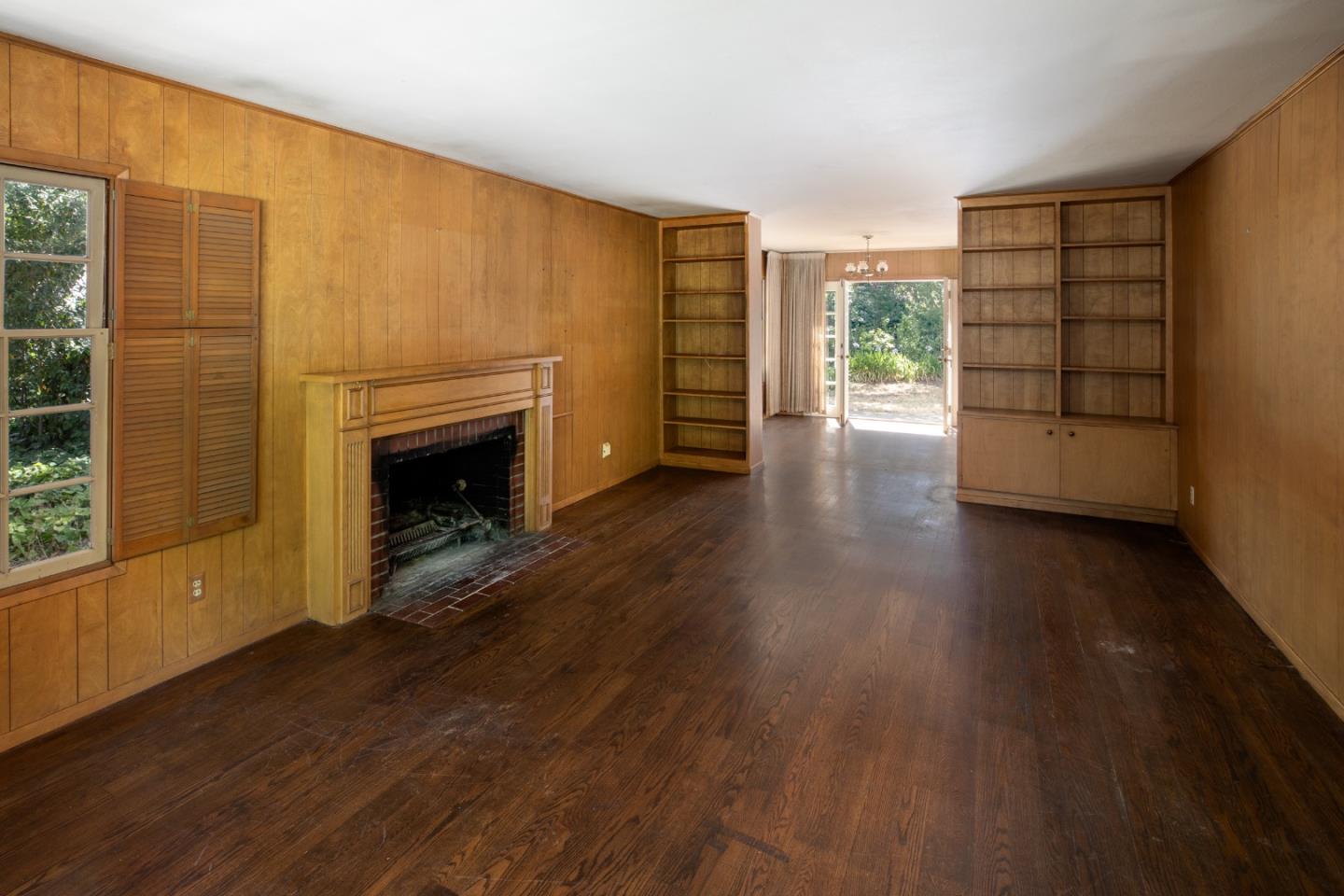 Detail Gallery Image 6 of 39 For 2 Bassett Ln, Atherton,  CA 94027 - 6 Beds | 3 Baths