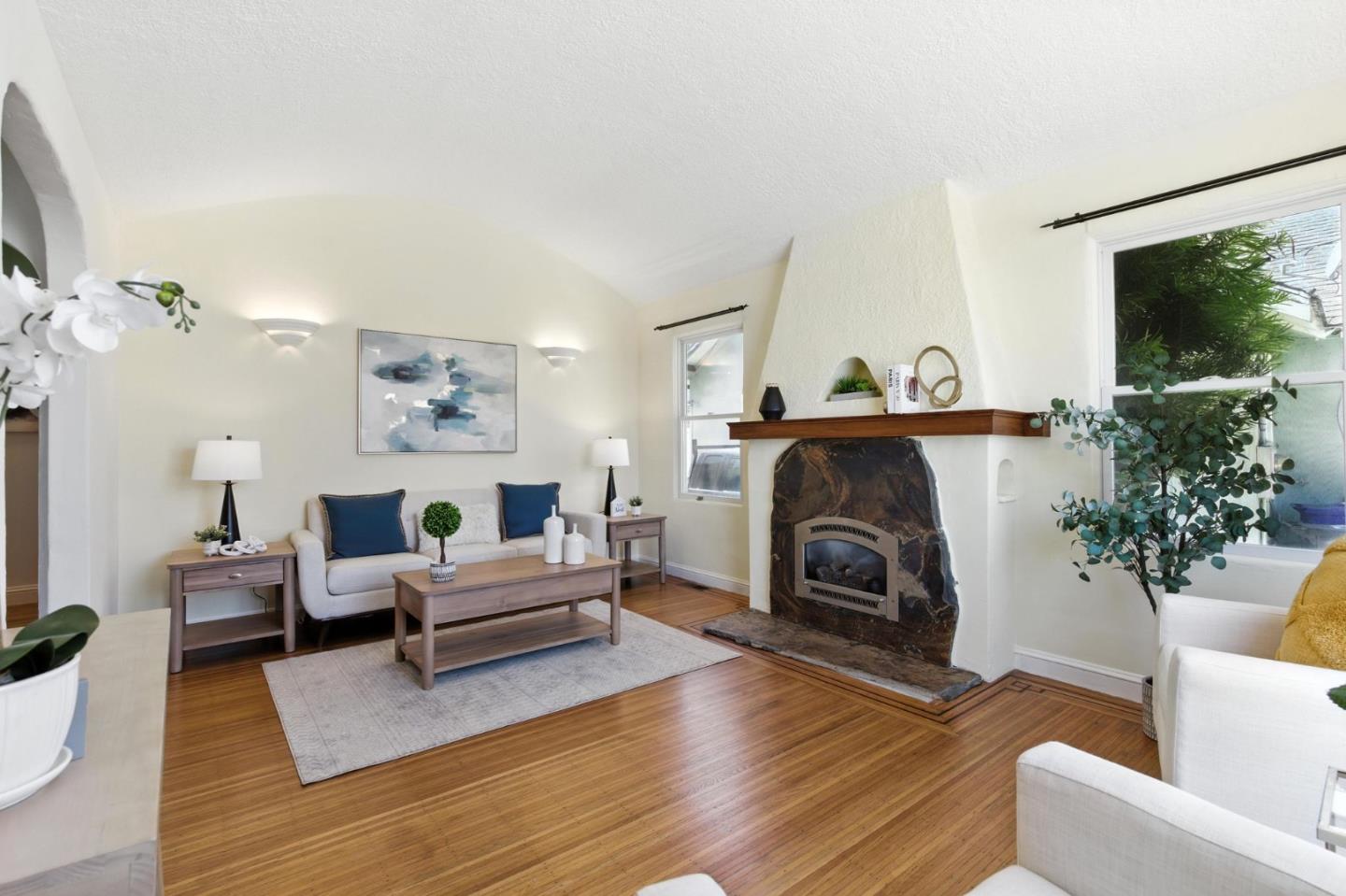 Detail Gallery Image 3 of 21 For 3428 Esmond Ave, Richmond,  CA 94805 - 3 Beds | 1 Baths