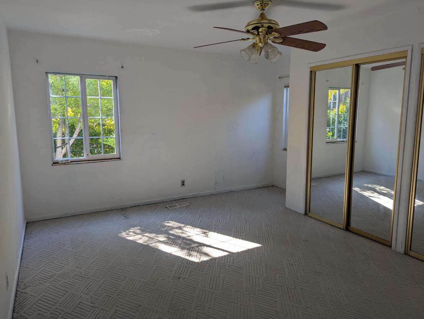 Detail Gallery Image 5 of 8 For 1686 Mercy St, Mountain View,  CA 94041 - 2 Beds | 1 Baths