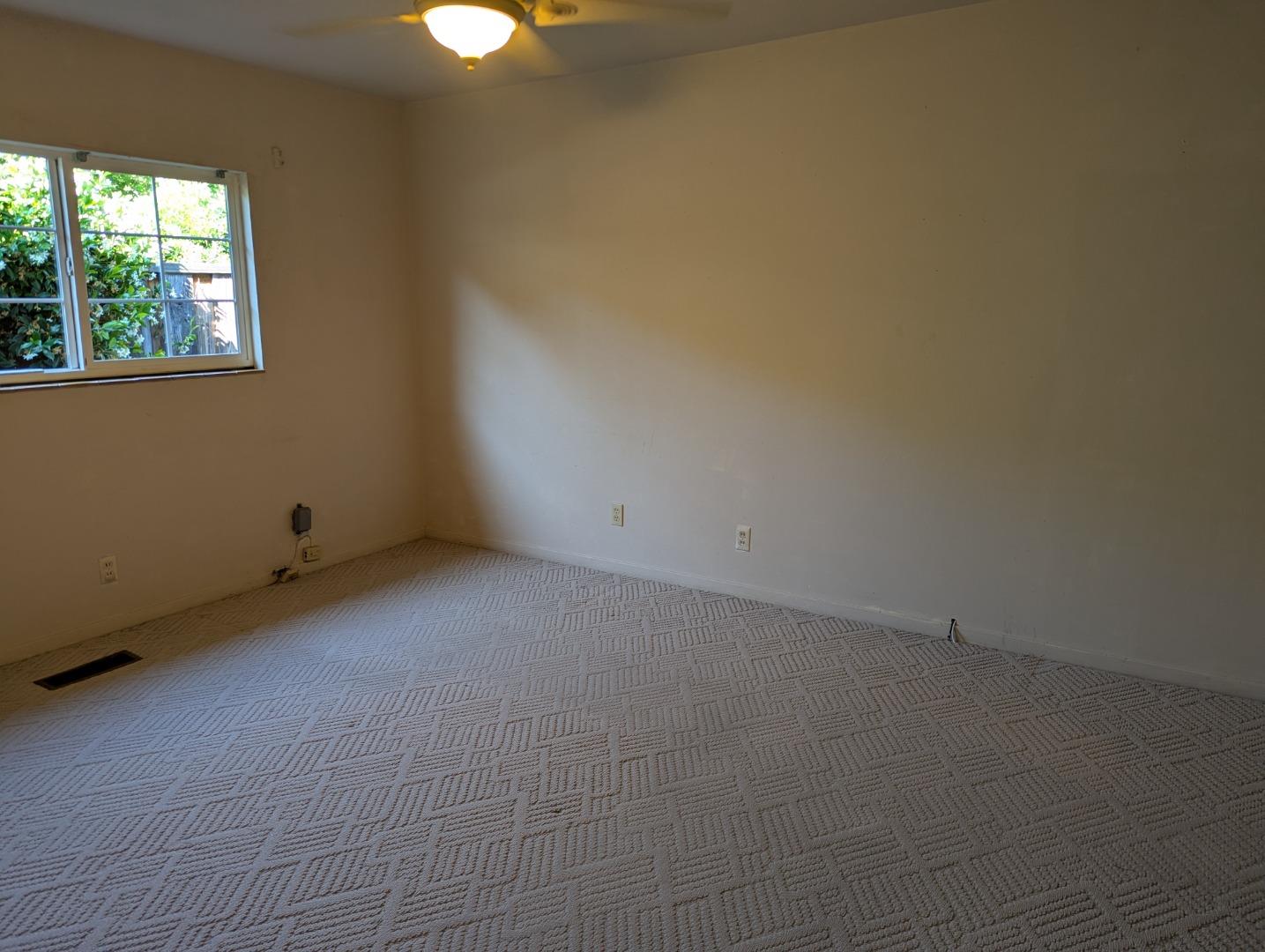 Detail Gallery Image 7 of 8 For 1686 Mercy St, Mountain View,  CA 94041 - 2 Beds | 1 Baths