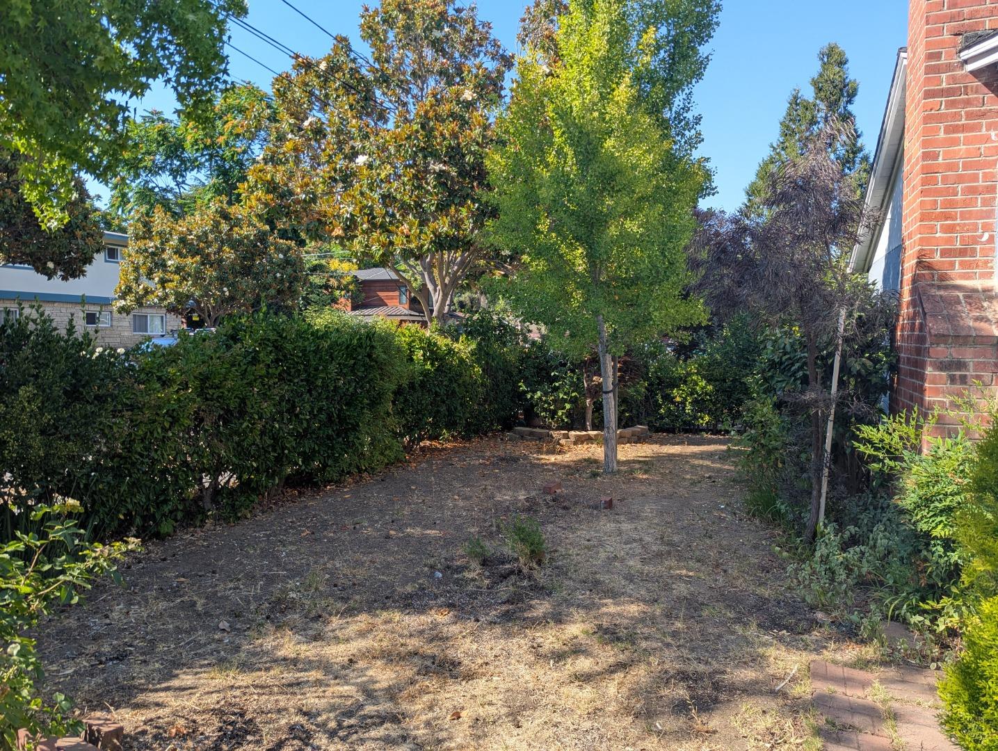 Detail Gallery Image 8 of 8 For 1686 Mercy St, Mountain View,  CA 94041 - 2 Beds | 1 Baths