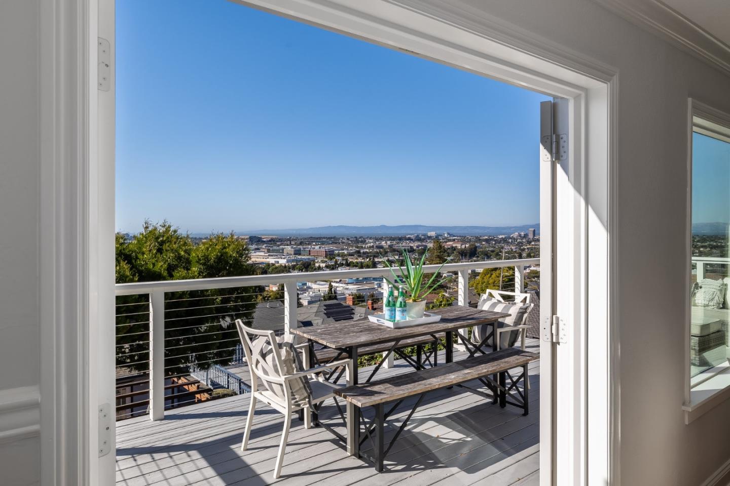 Detail Gallery Image 10 of 55 For 284 41st Ave, San Mateo,  CA 94403 - 4 Beds | 3 Baths