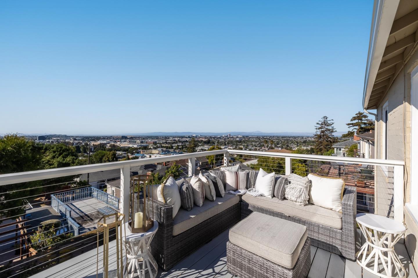 Detail Gallery Image 12 of 55 For 284 41st Ave, San Mateo,  CA 94403 - 4 Beds | 3 Baths